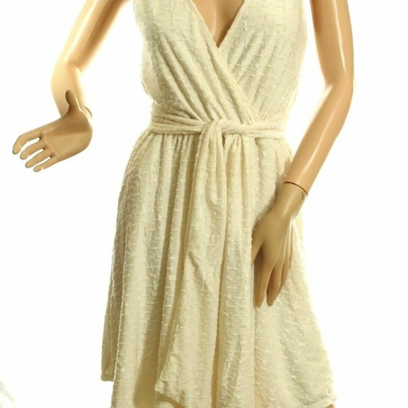 Rachel Roy Sleeveless Ivory Textured Dress - Picture 5 of 8